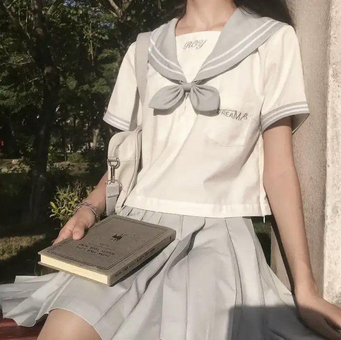 养女不教谁之过